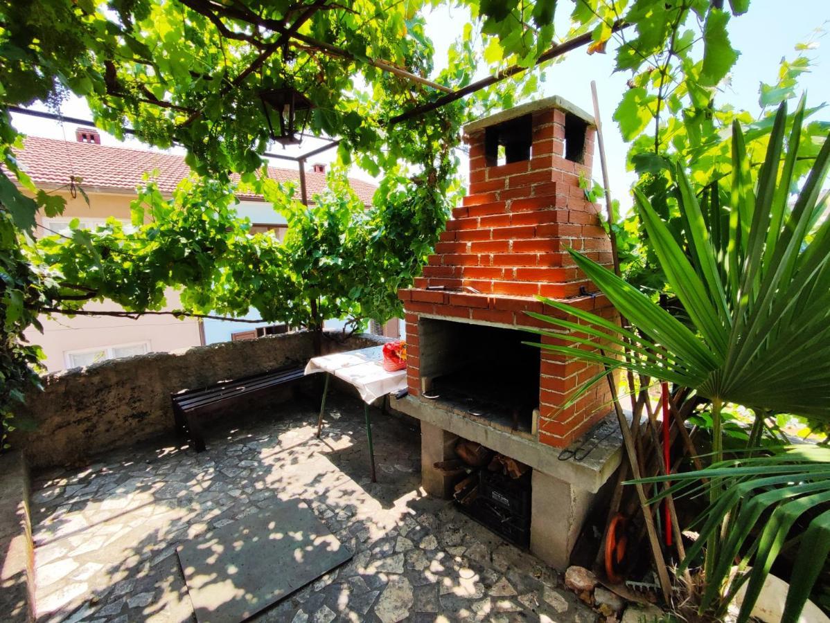 Apartmani David Pula Ngoại thất bức ảnh